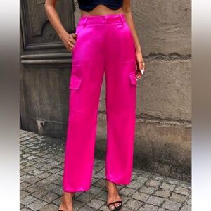 Haute Monde Vibrant Pink Women's Cargo Pants size L NWT